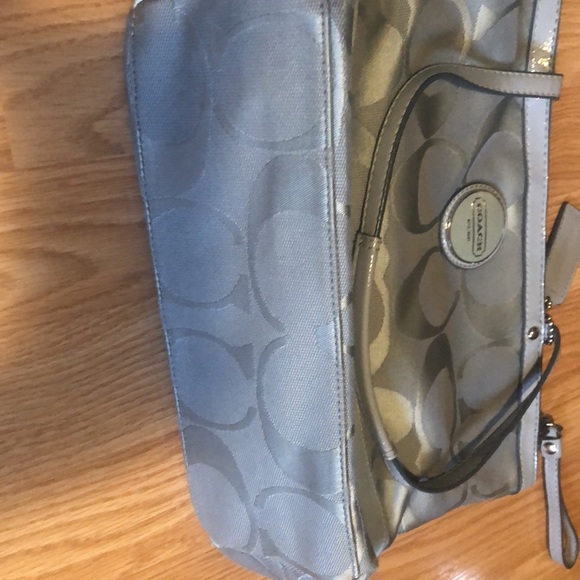 Coach Signature Stripe Small Tote Bag F17433 - Picture 7 of 7